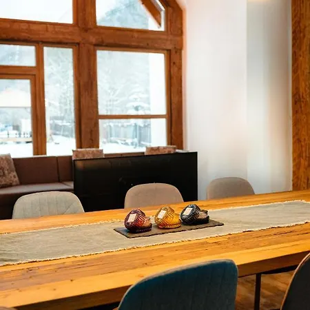 Scrind 11 - Madleine Chalet *