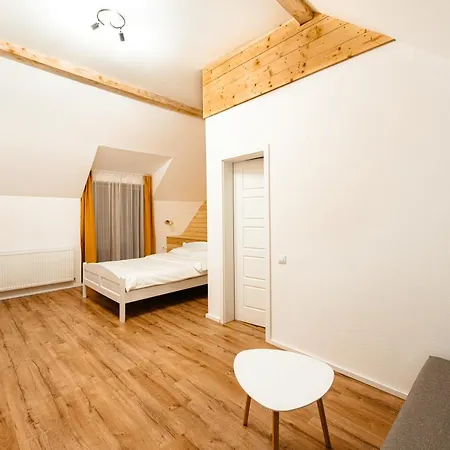 Scrind 11 - Madleine