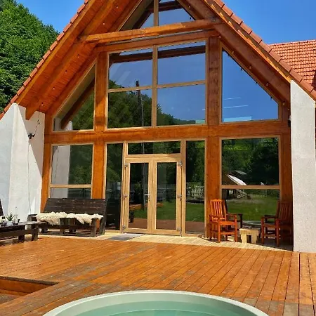 Scrind 11 - Madleine 木屋 *