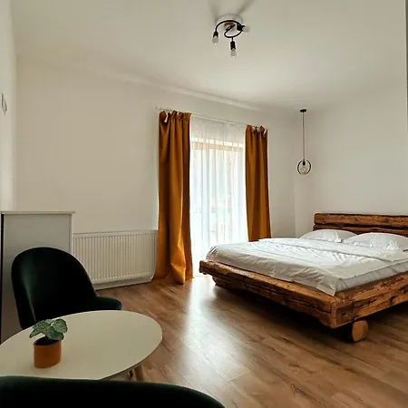 Scrind 11 - Madleine 木屋 *